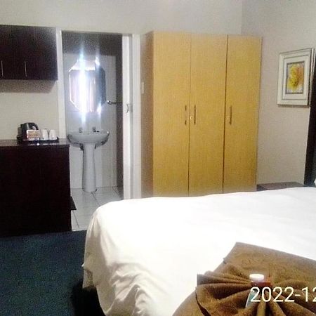 Hemmingways Bed and Breakfast Koning Willemstad Buitenkant foto