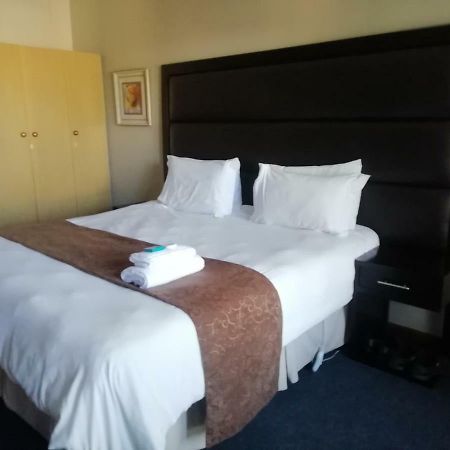 Hemmingways Bed and Breakfast Koning Willemstad Buitenkant foto