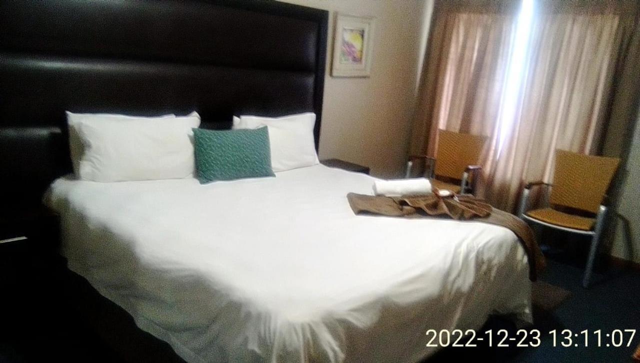 Hemmingways Bed and Breakfast Koning Willemstad Buitenkant foto