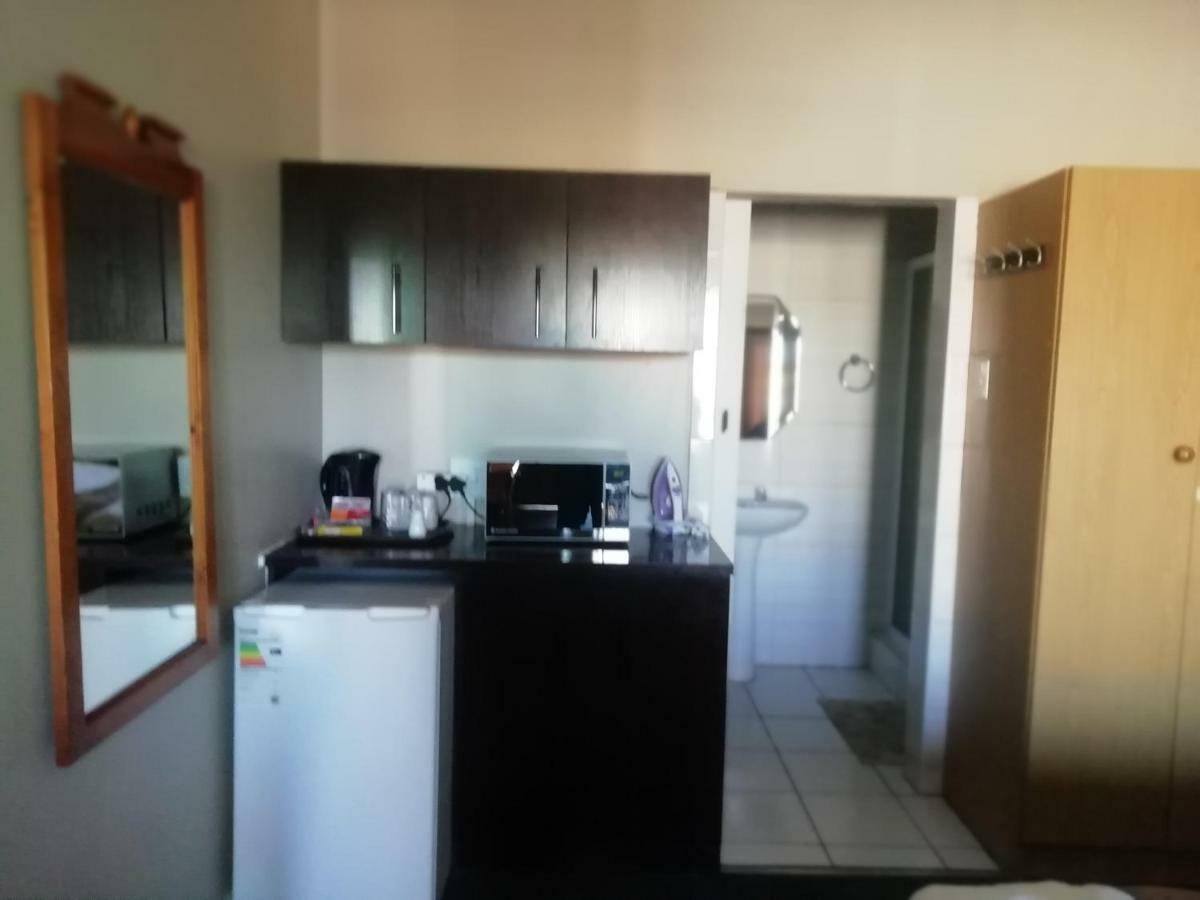Hemmingways Bed and Breakfast Koning Willemstad Buitenkant foto